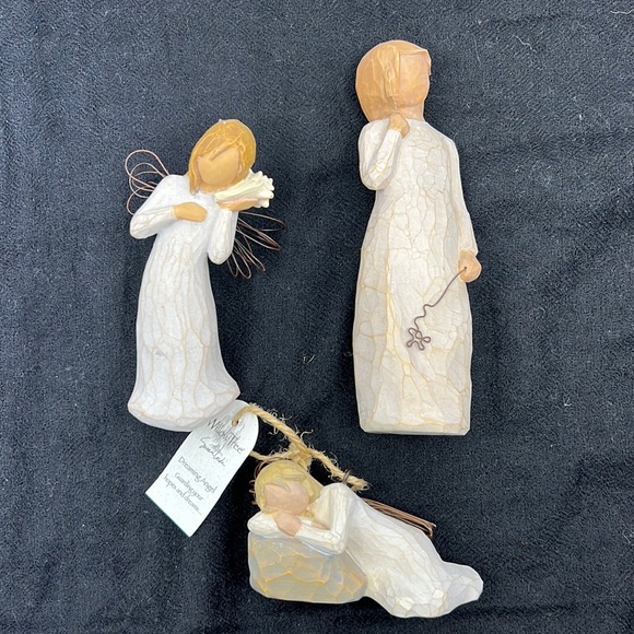 Willow Tree Other - NWT  Willow Tree Figurine " THINKING OF YOU".